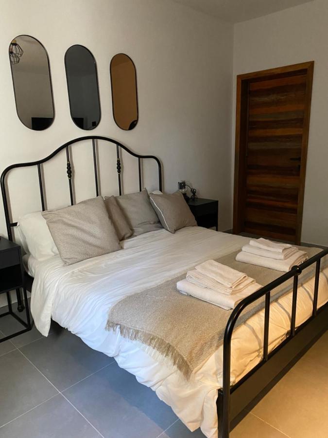 Il Vecchio Casale B&B Sedini エクステリア 写真